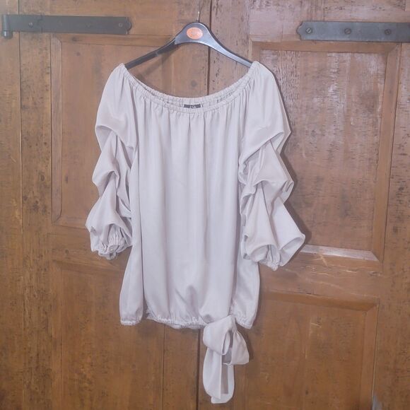 Womens MSK Nordstrom Rosy Beige Spanish Poet Style Blouse off the shoulder Puffs - Picture 2 of 11